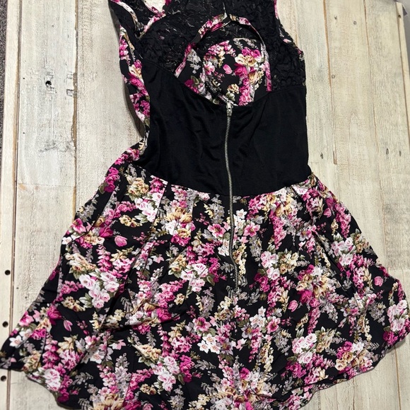 Vintage❤️Deb Floral Lace Rosebud Romper/Teddy- Size M - Picture 3 of 4